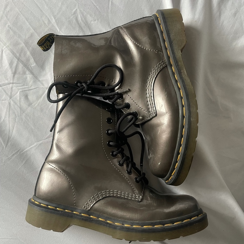 Dirty gold Dr. Martens, size uk5/us7!